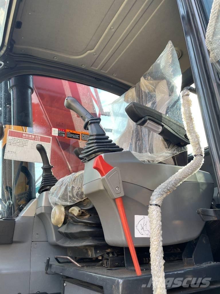 Doosan DX225LCA Crawler excavators