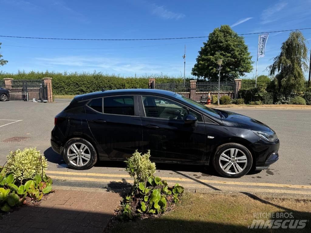 Vauxhall Astra Cars