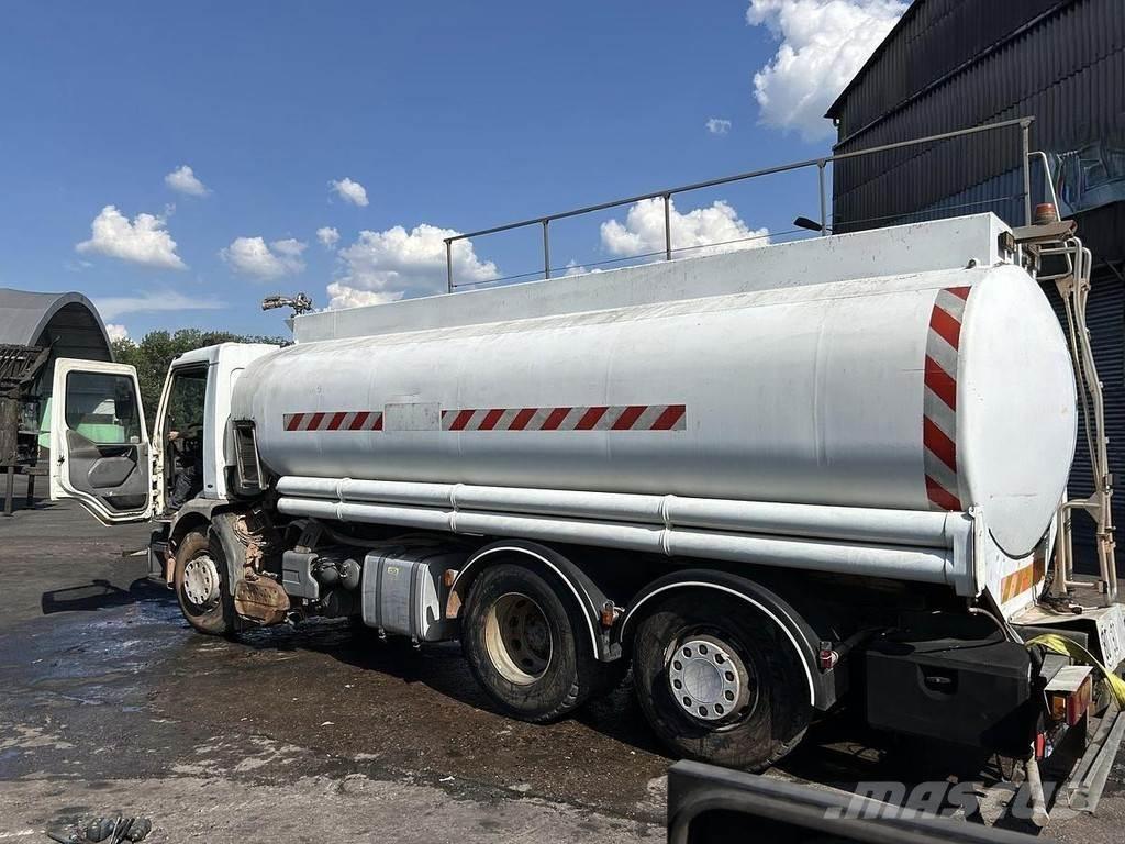 Renault 320 Tanker trucks