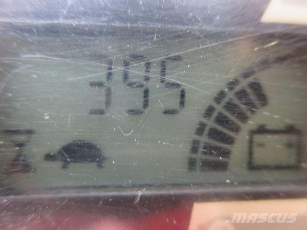 JLG Toucan 8 E Vertical mast lifts