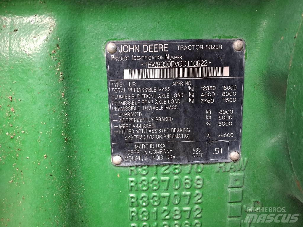 John Deere 8320 R Tractors