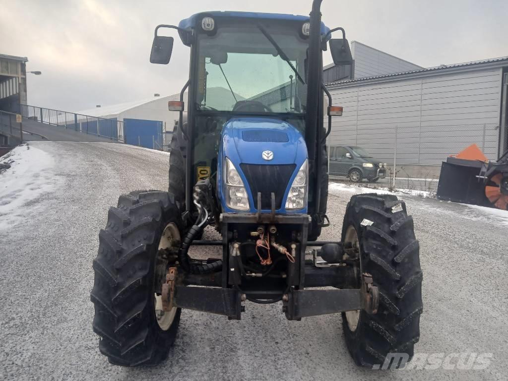 New Holland TN 75 S Tractors