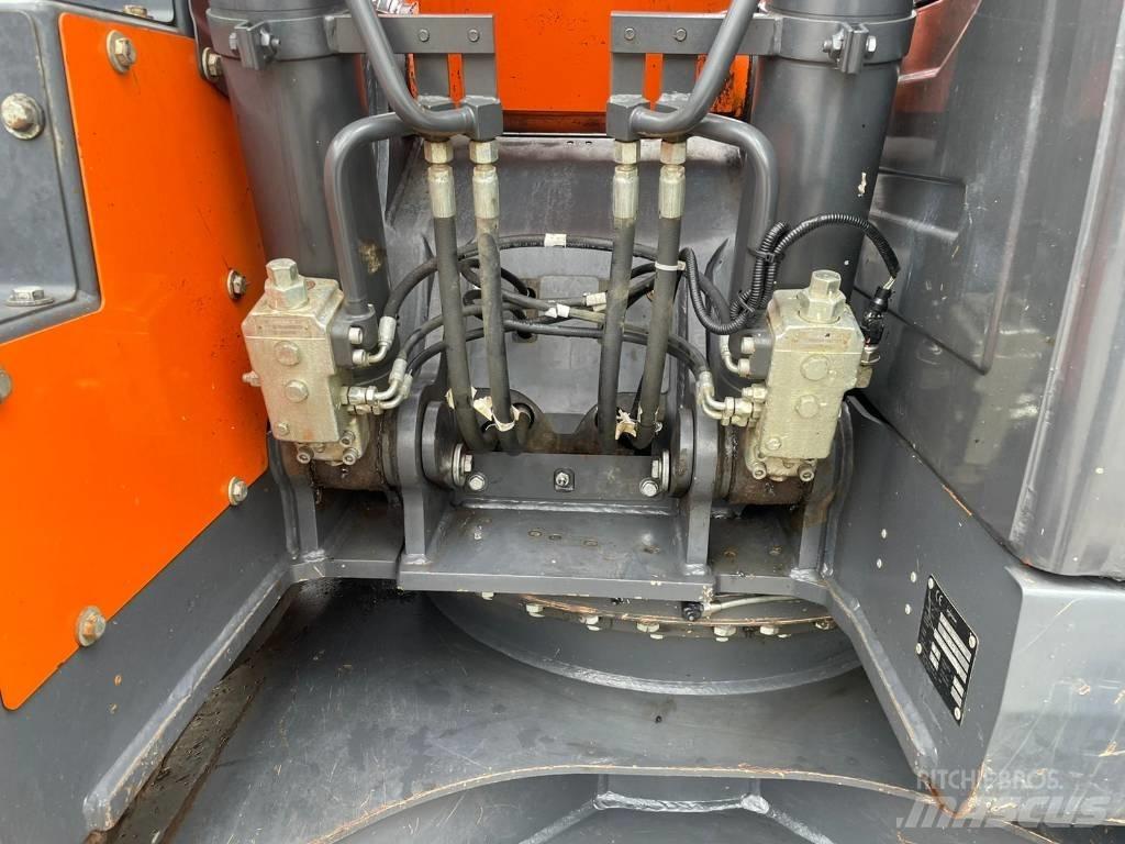 Doosan DX 140 LCR Crawler excavators