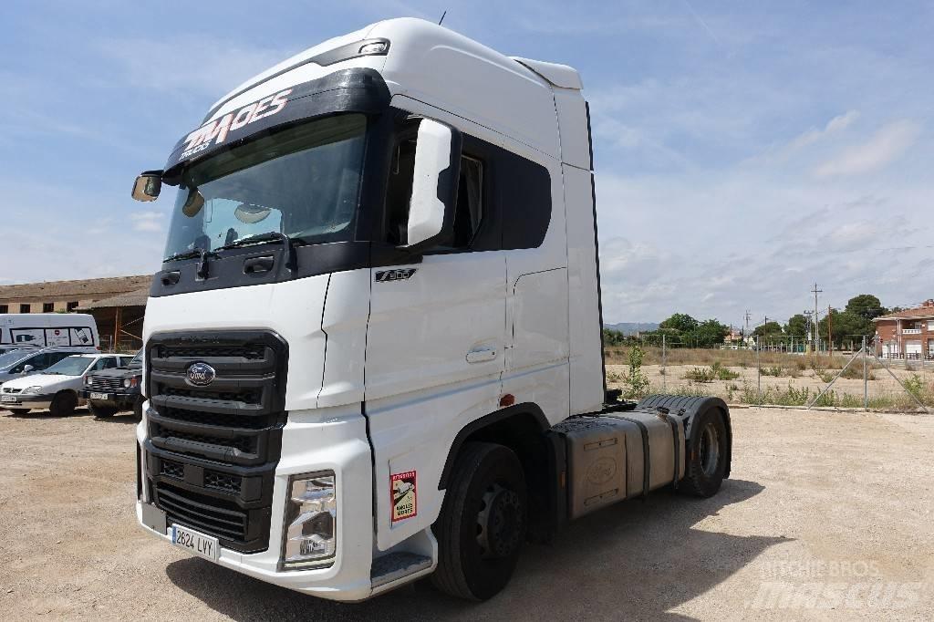 Ford F-MAX 500 Tractor Units