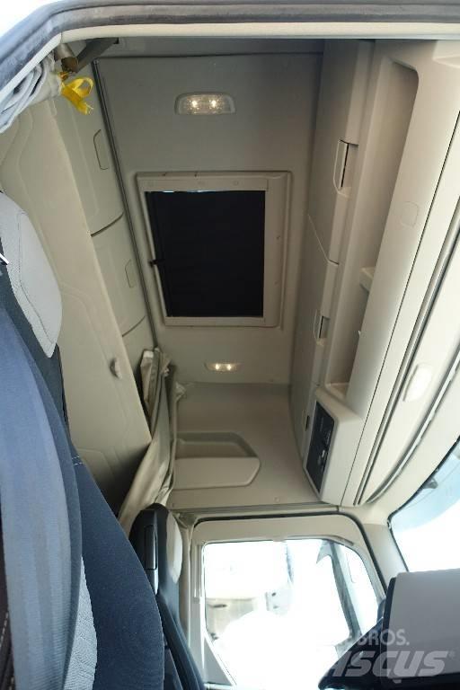 Ford F-MAX 500 Tractor Units