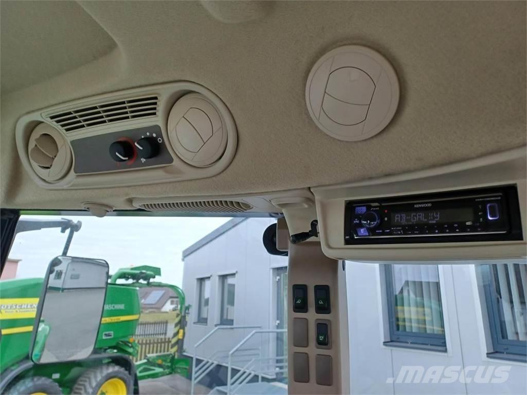 John Deere 5058E Tractors
