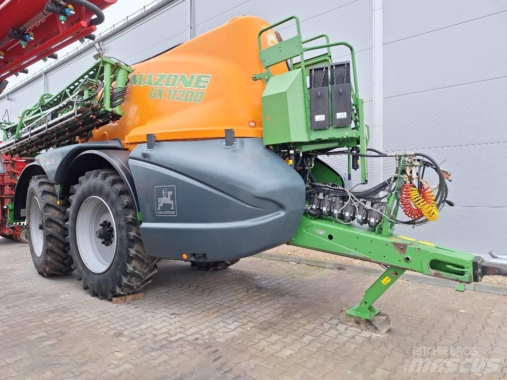 Amazone UX 11200 Trailed sprayers