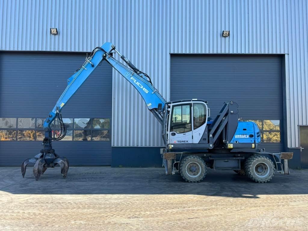 Fuchs MHL 250 E Waste / industry handlers