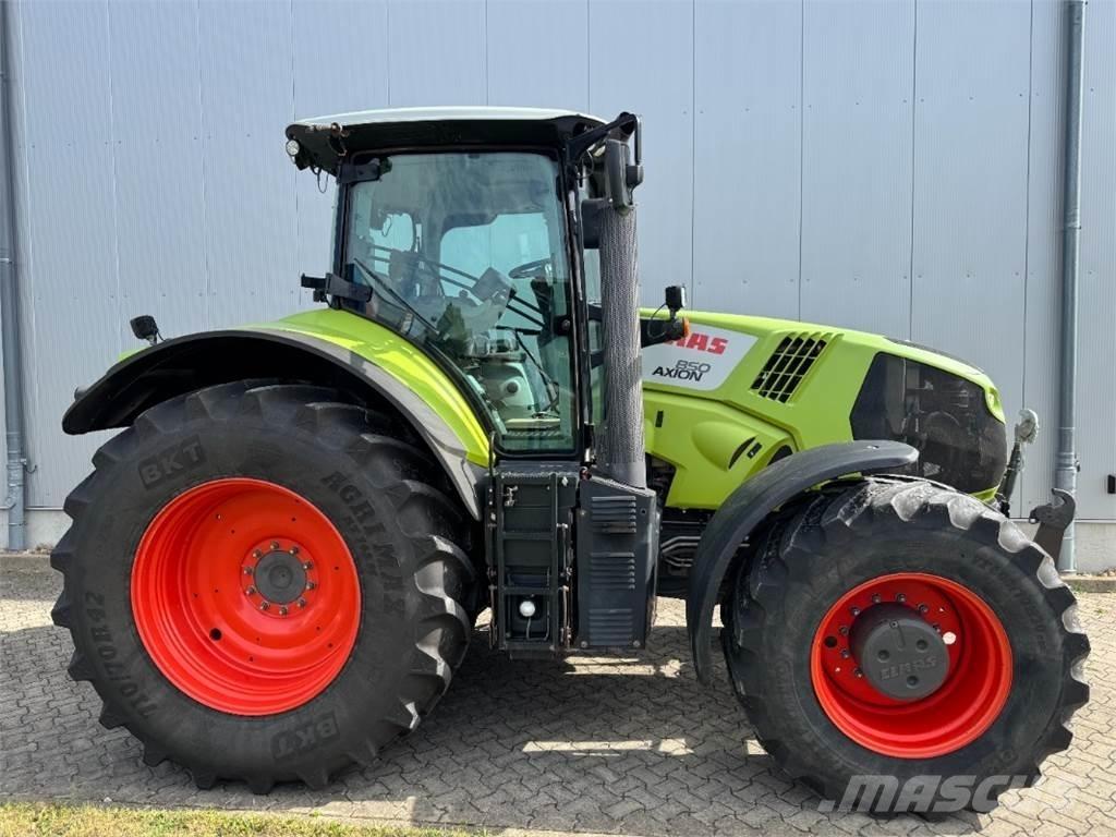 CLAAS Axion 850 Tractors