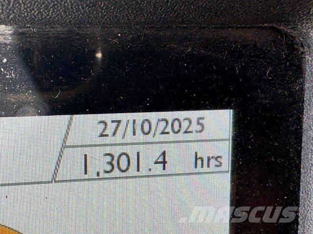 JCB 3 CX Backhoe loaders