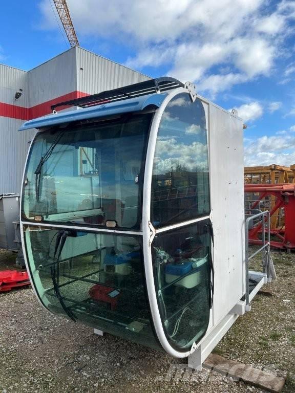 Potain MR 225 Tower cranes