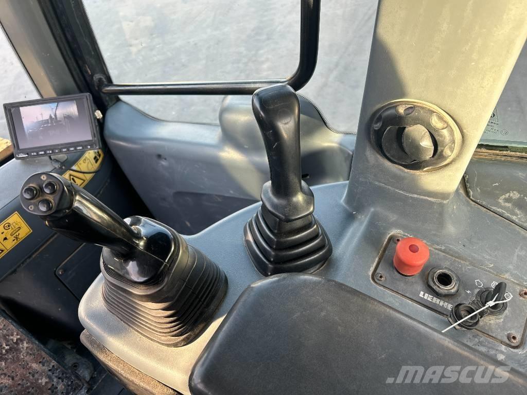 Liebherr LR634 Crawler loaders