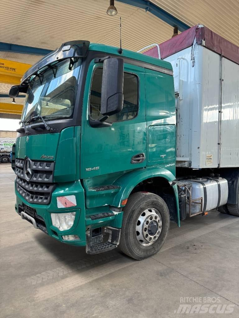 Mercedes-Benz 1845 Tractor Units