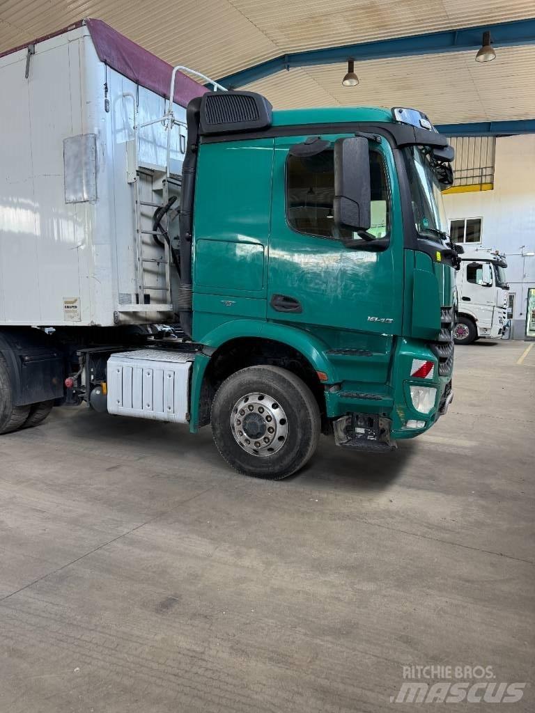 Mercedes-Benz 1845 Tractor Units