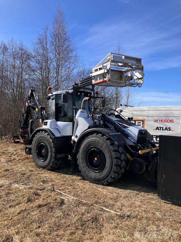 Huddig 1370 T Backhoe loaders