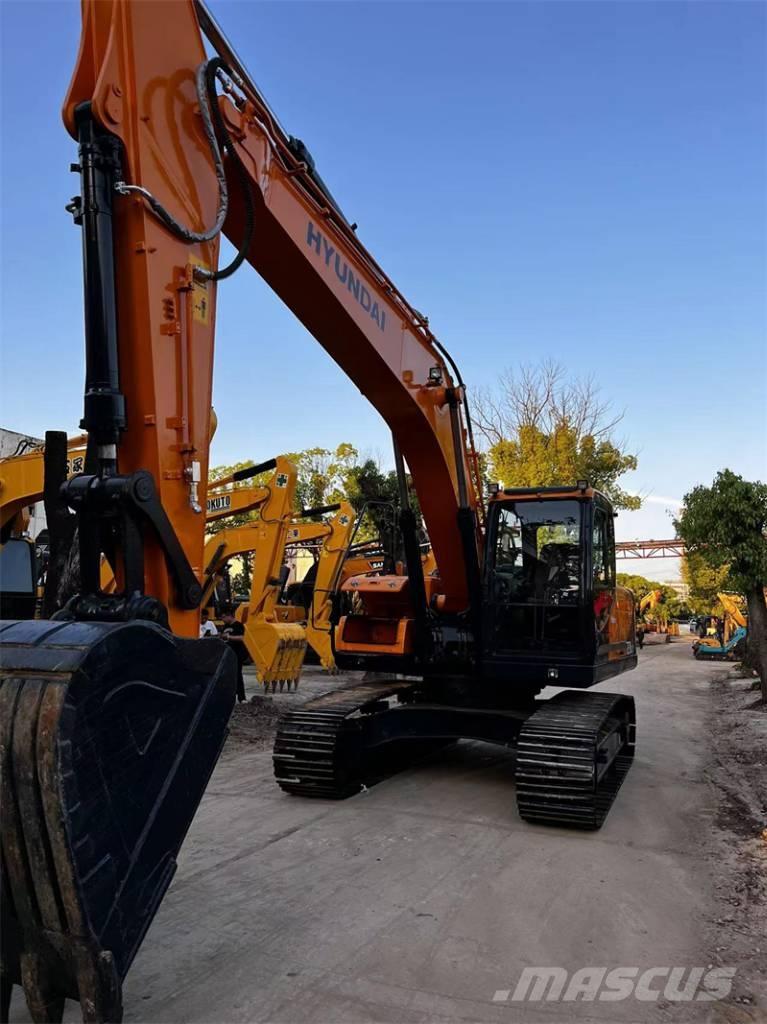 Hyundai 220LC-9S Crawler excavators