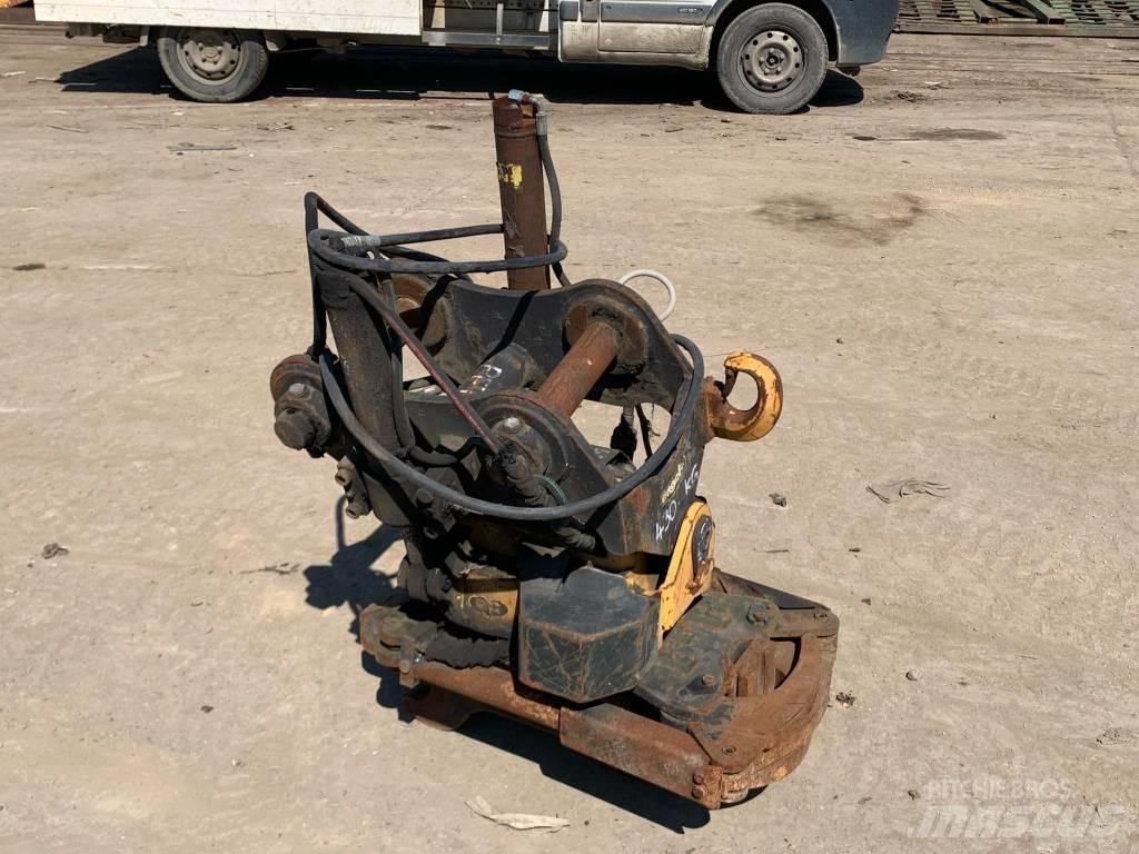 Engcon EC Rototilt Rotators