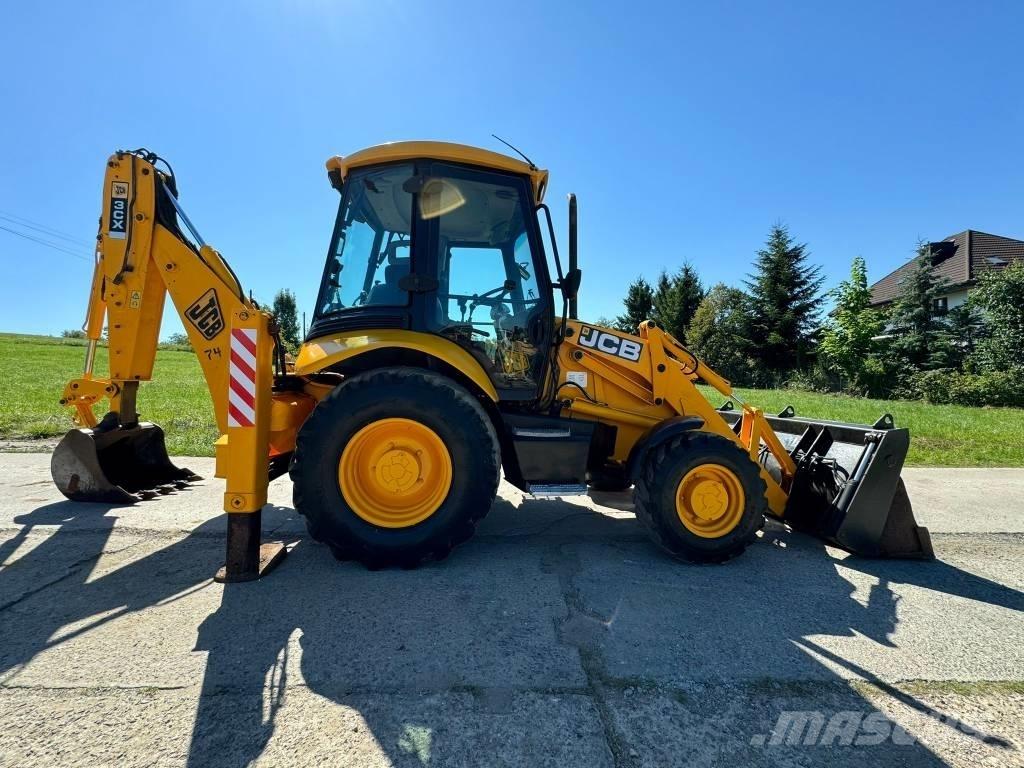 JCB 3 CX Backhoe loaders