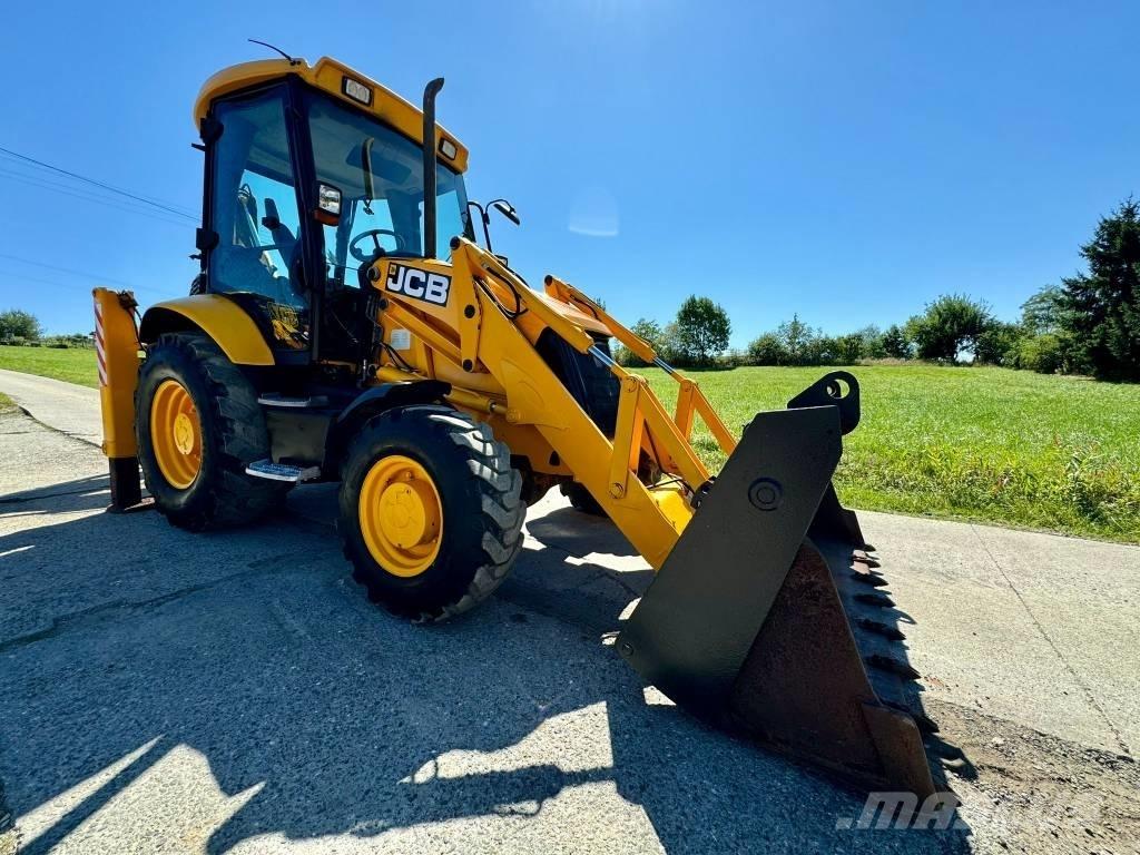 JCB 3 CX Backhoe loaders