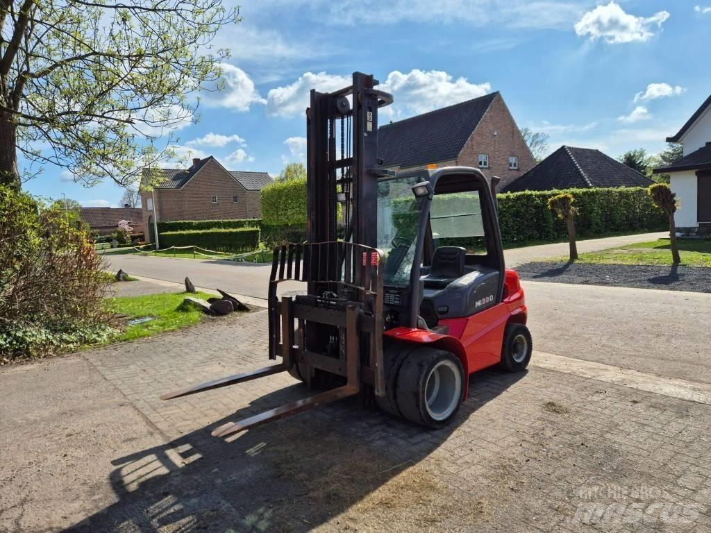 Manitou MI30D S1E3 Diesel trucks