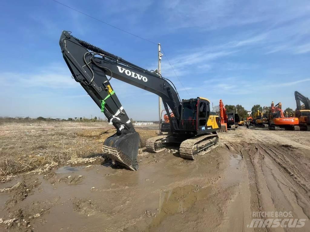 Volvo EC 210 Crawler excavators