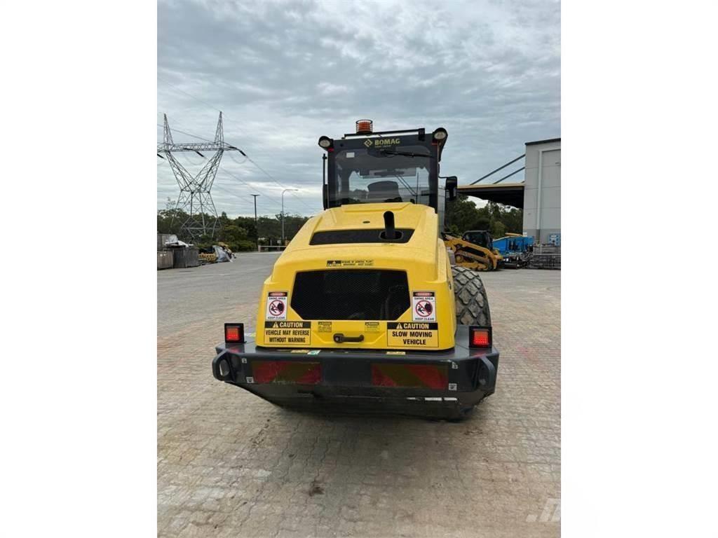 BMW 213D Single drum rollers