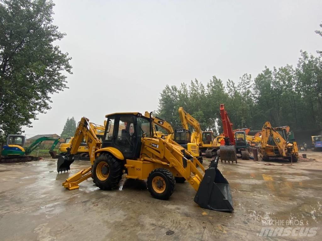 JCB 3 CX Backhoe loaders