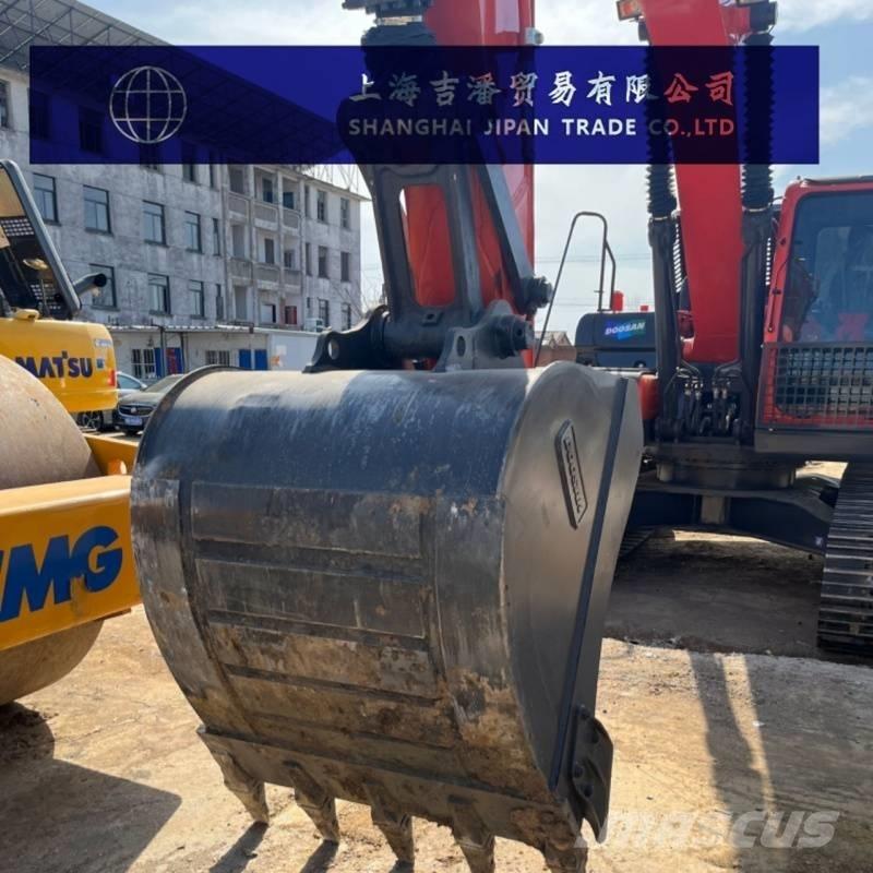 Doosan DX 225 LC Crawler excavators