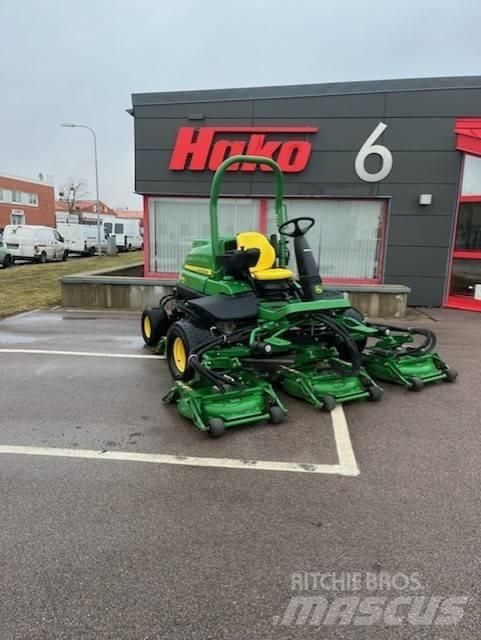 John Deere 9009 Rough, trim and surrounds mowers