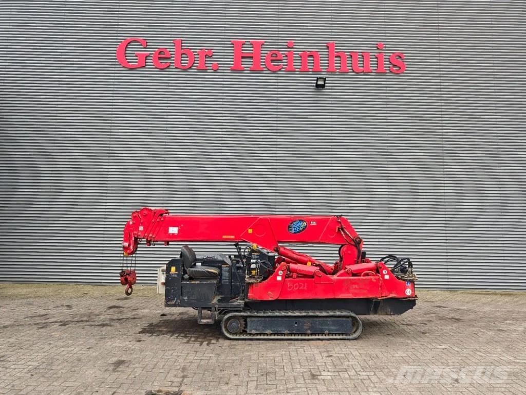 Unic URW 506 CDE Tracked cranes