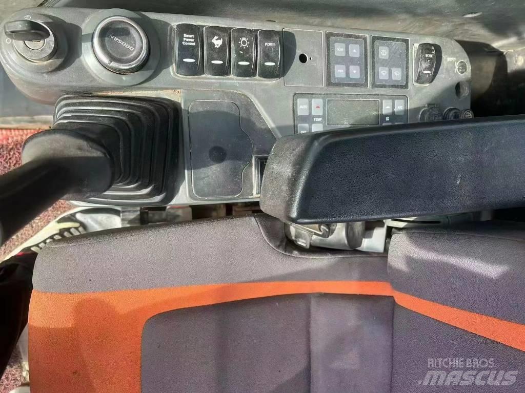 Doosan DX420LC Midi excavators  7t - 12t