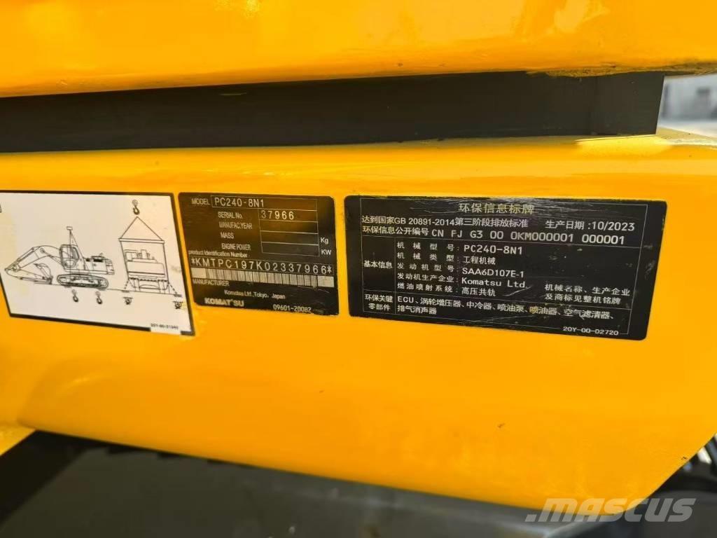 Komatsu 240-8N1 Crawler excavators