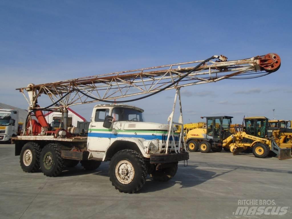ZIL 6×6 Mobile drill rig trucks