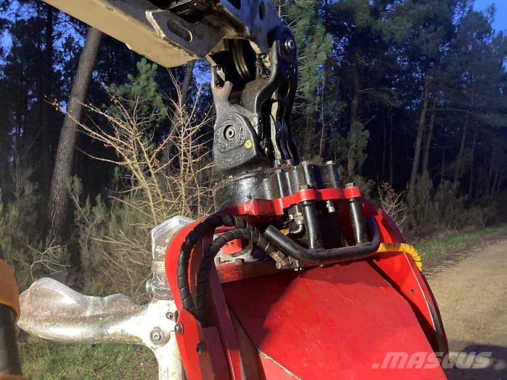 Komatsu C 144 Harvesters