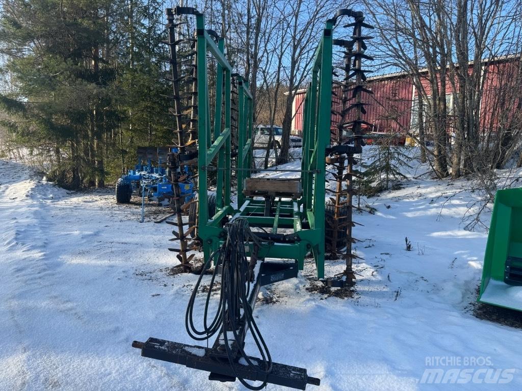 Kronos 6400L Harrows