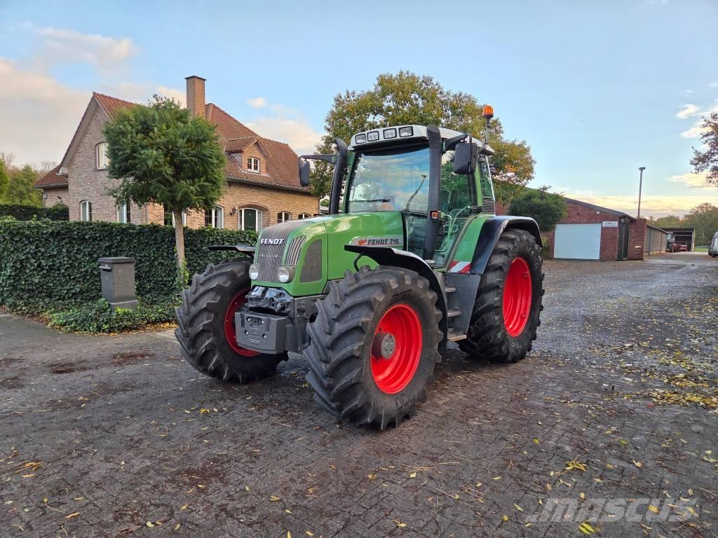Fendt 716 Vario Tractors