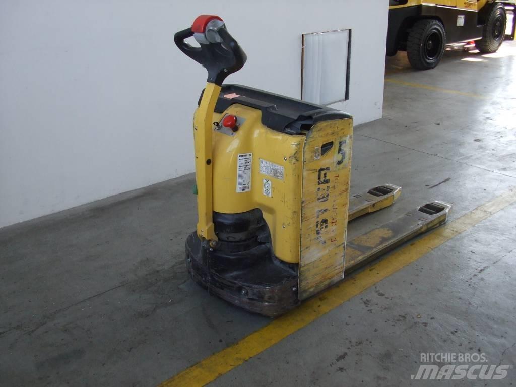 Hyster P2.0L Low lifter