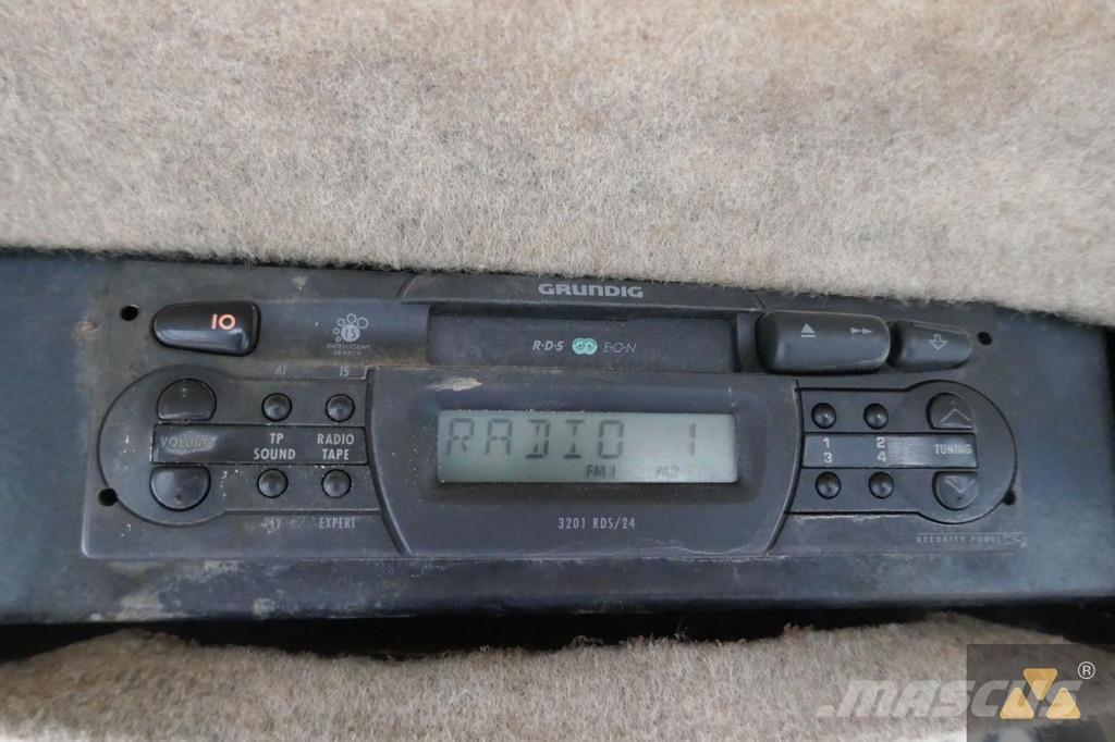 CAT D6M LGP Crawler dozers