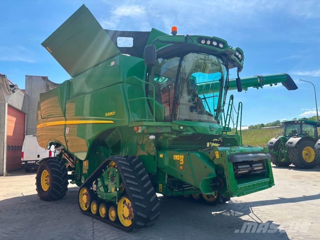 John Deere S 690 i Combine harvesters