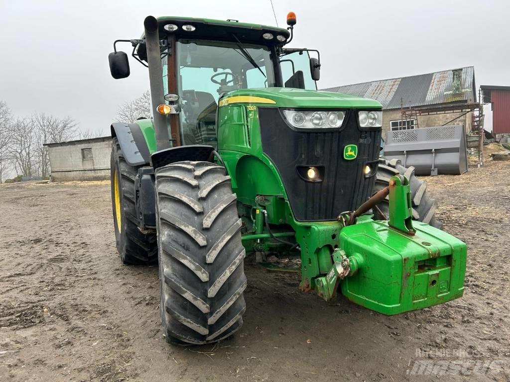 John Deere 7230 R Tractors
