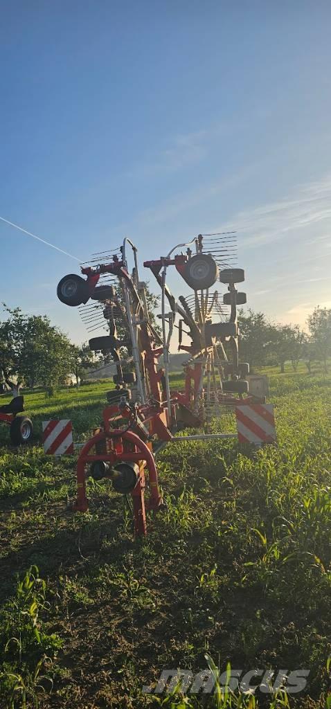 Pöttinger TOP 702C Rakes and tedders