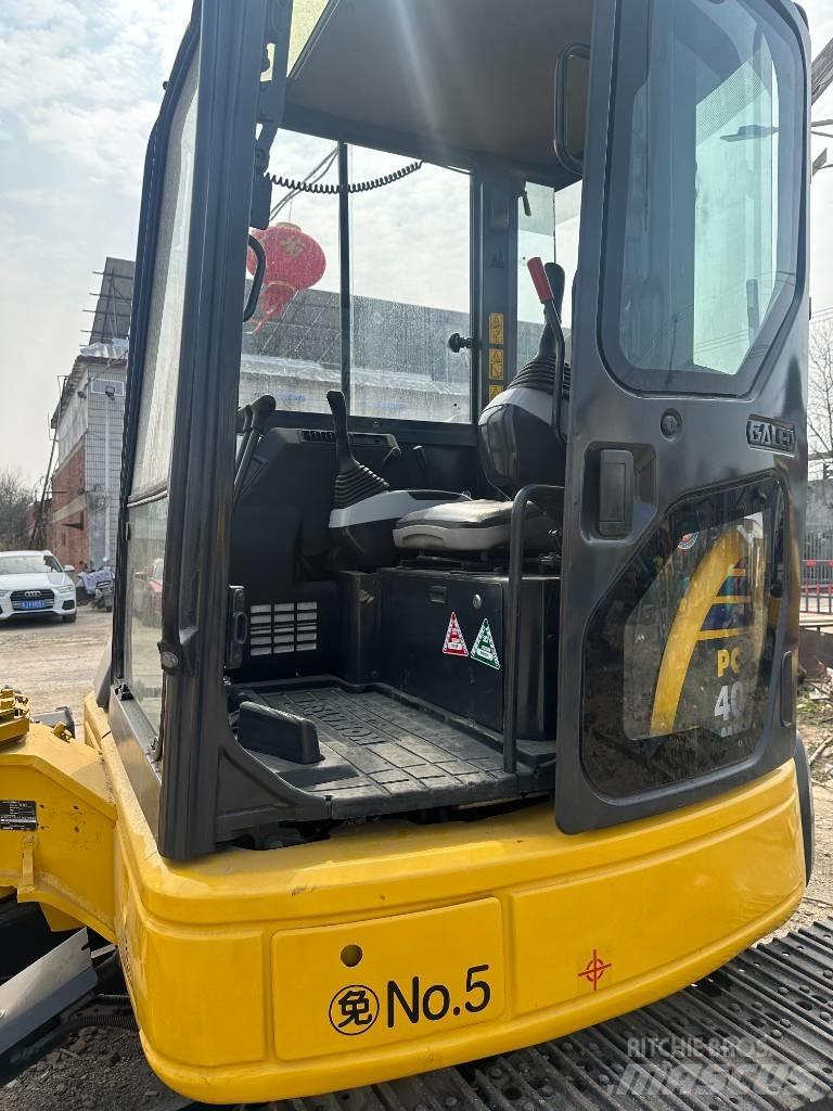 Komatsu 40MR Crawler excavators