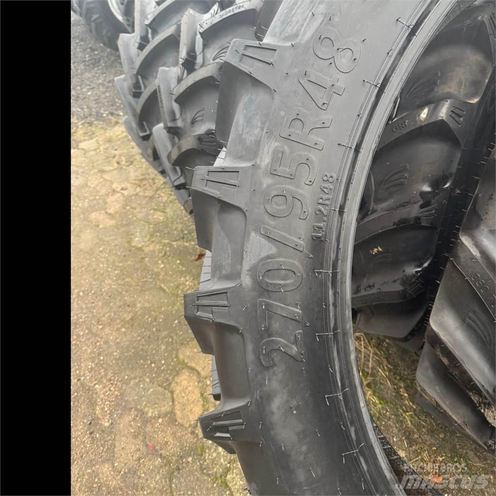  270/95R48 *GRI* Tyres, wheels and rims