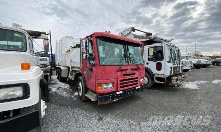 Freightliner CONDOR Waste trucks