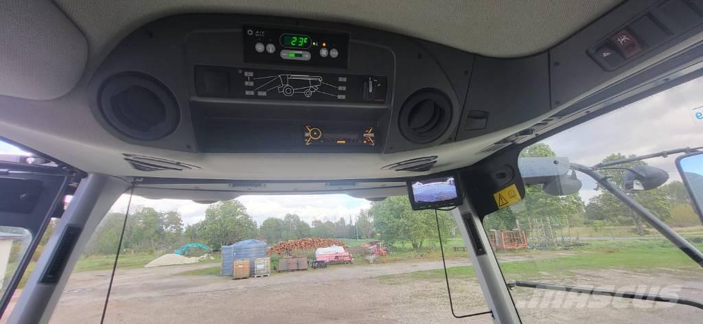 CLAAS Tucano 450 Combine harvesters