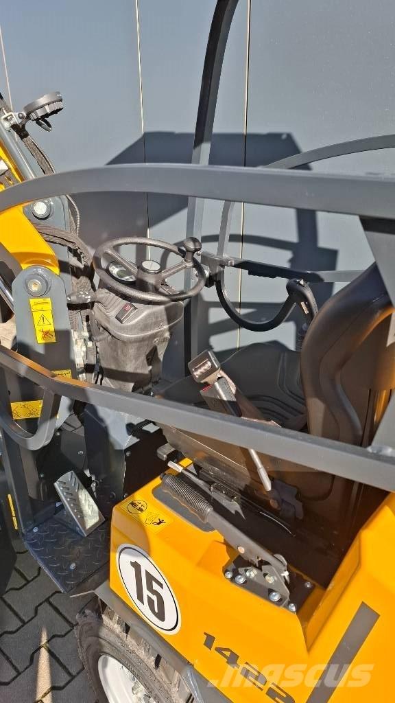 Schäffer 1422 Mini loaders