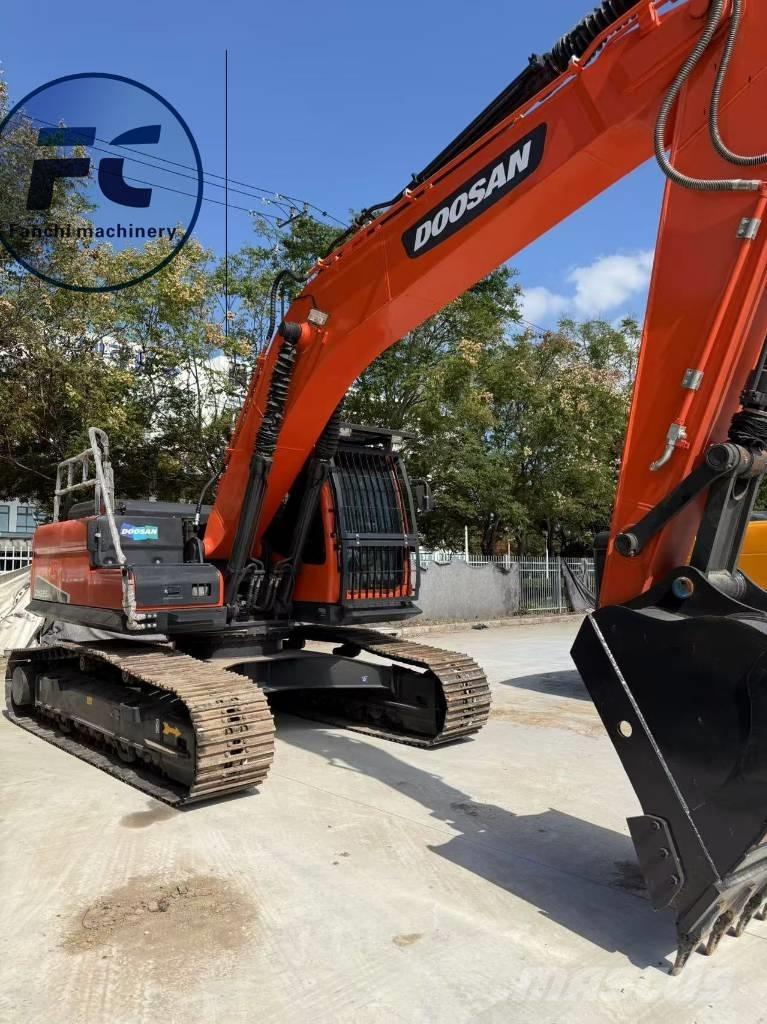 Doosan DX 225 LC Crawler excavators