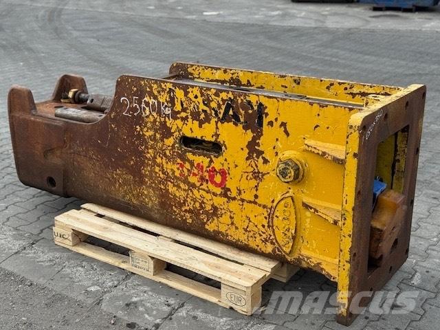 Soosan 140 Breaker Hammers / Breakers