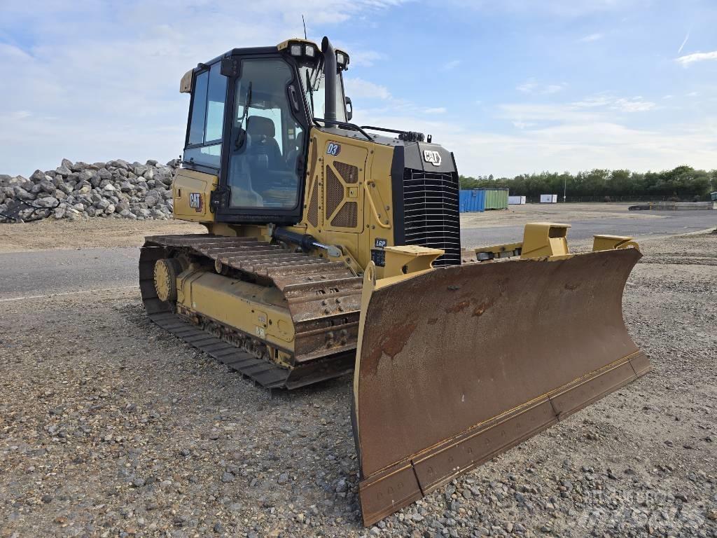 CAT D 3 LGP Crawler dozers