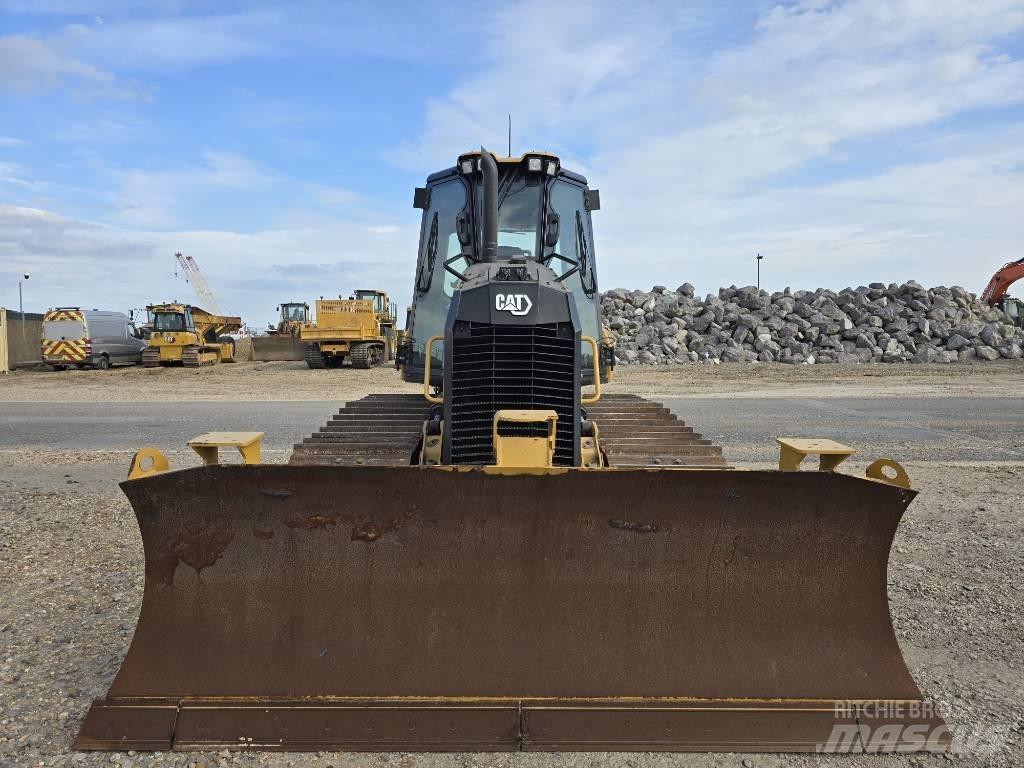 CAT D 3 LGP Crawler dozers